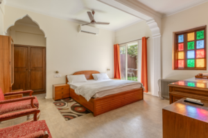 Room No 2-01 (website)